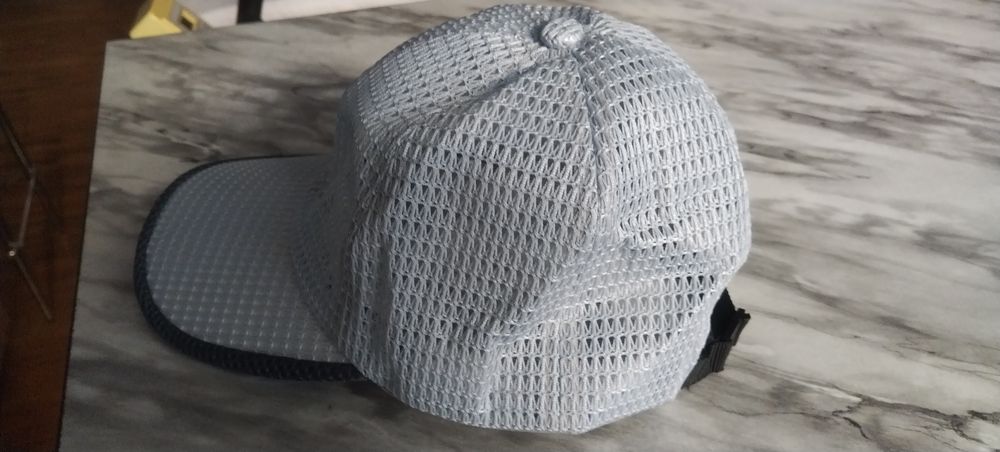 Бейзболна мрежеста шапка