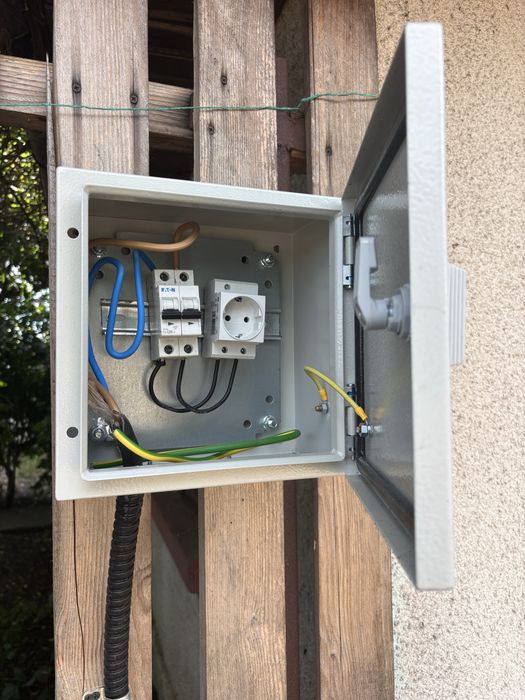 Teren intravilan 700 mp – Toate utilitățile – Proprietar