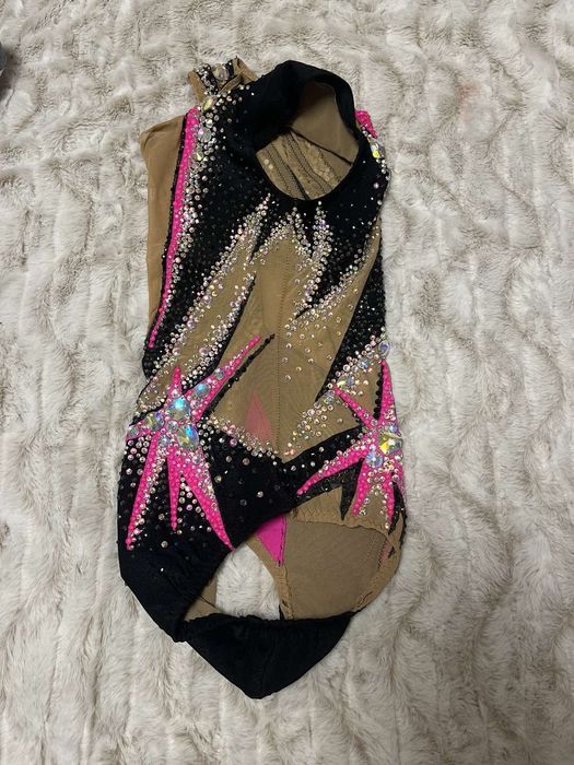 Трико за художествена гимнастика