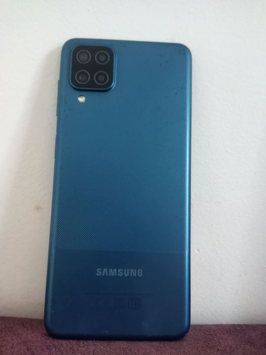 Самсунг а12 продам