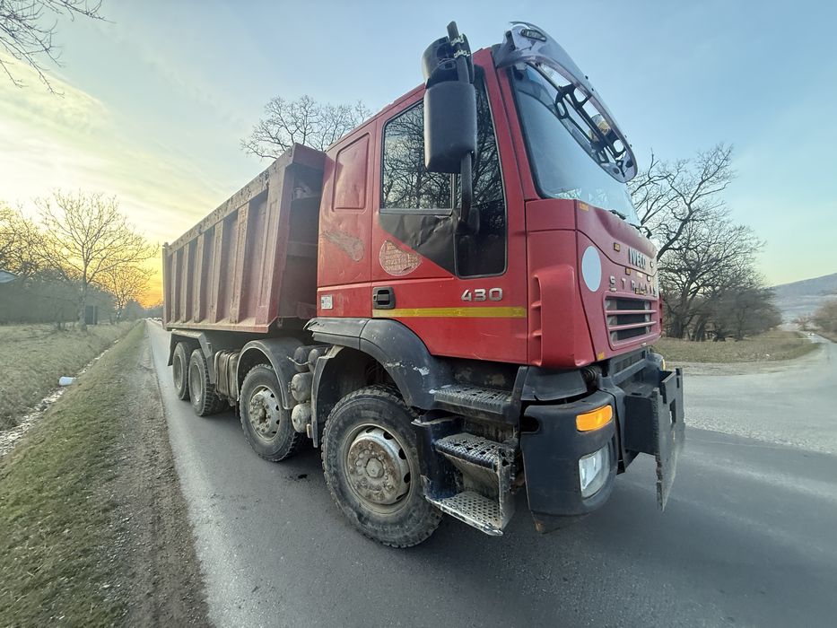 Autobasculanta Iveco Trakker