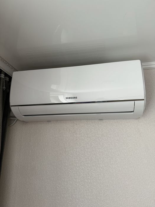 Кондиционер Samsung Белый