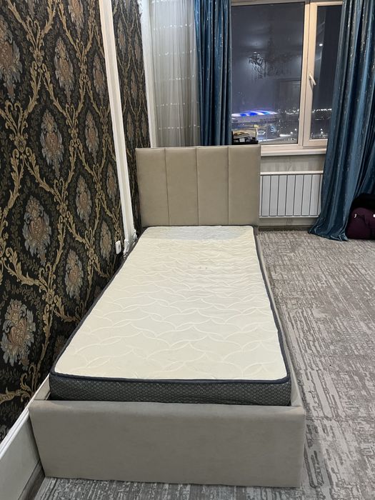 Продаю односпальную кровать