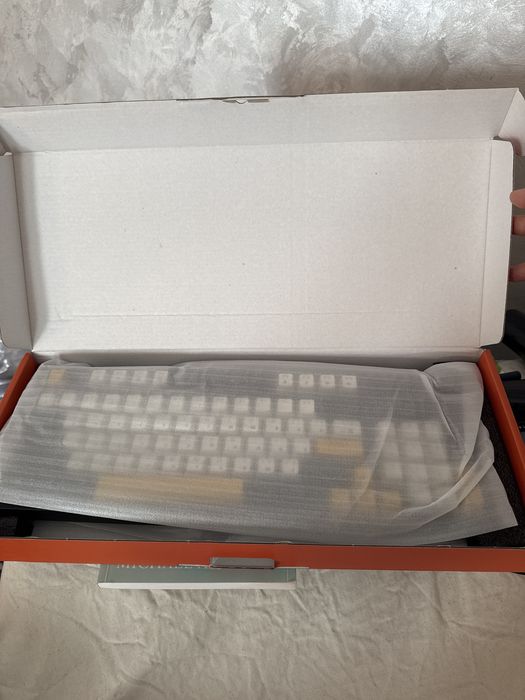 Игровая клавиатура механичкская K98 RGB