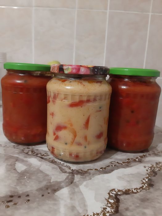 Gogosari in sos de mustar si sos de rosii