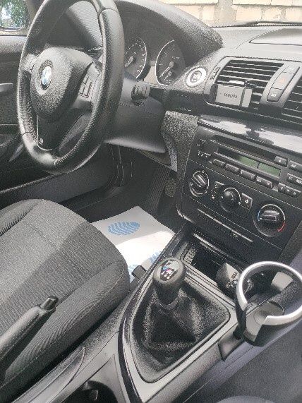 Bmw seria 1 an fabricație 2009  necirculata in România.