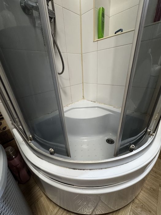 Cabina de duș de vânzare