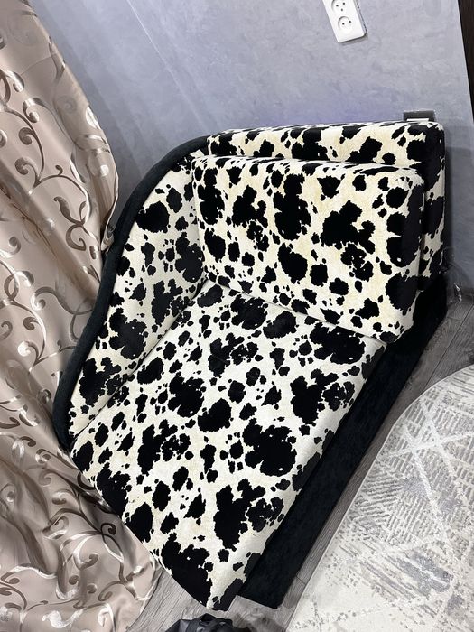 Продам тахту, в хорошем состоянии