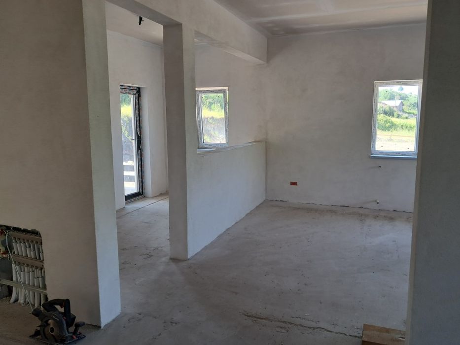 Vand casa la cheie