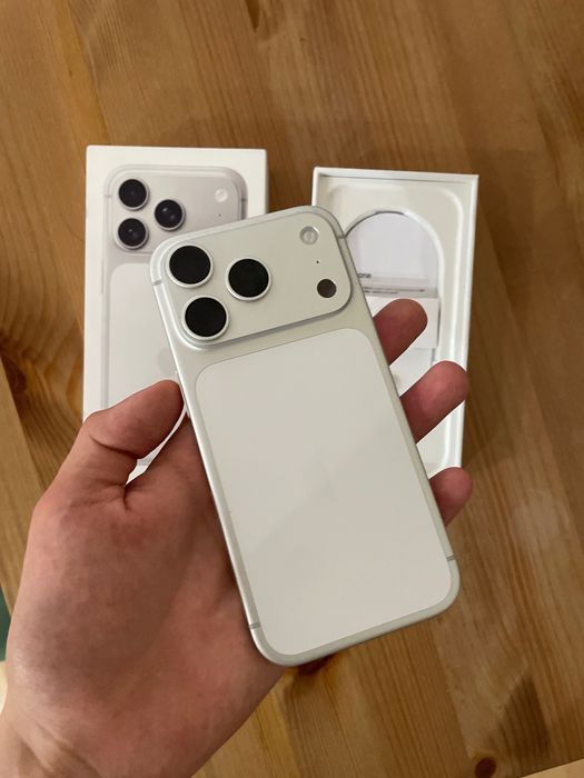 IPhone 17 pro 100% 9цкил ЕАС 256гб новый  айфон 17 про