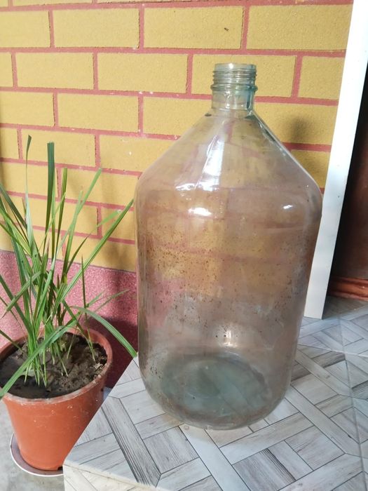 Продаются бутыли