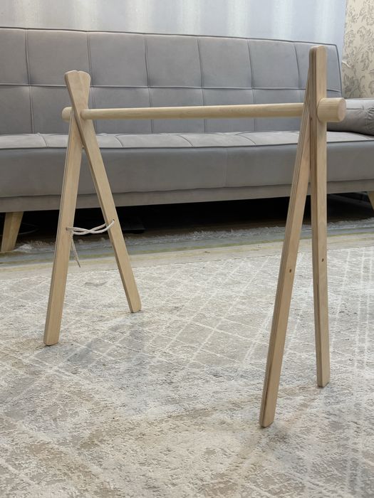 продам стойку мобиль монтессории