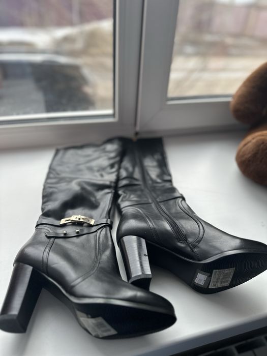 Продам обувь в хорошем состоянии.