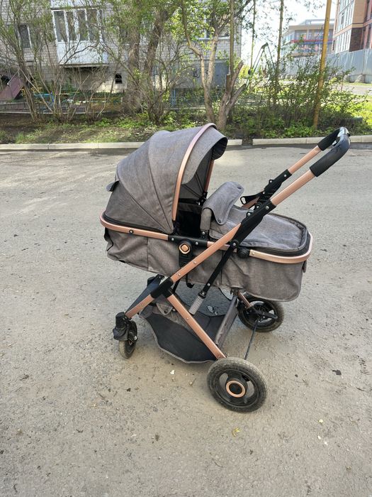 Продам детскую коляску