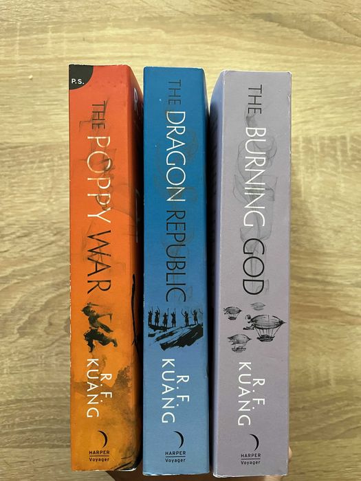 The Poppy War трилогия, на английски, перфектно състояние