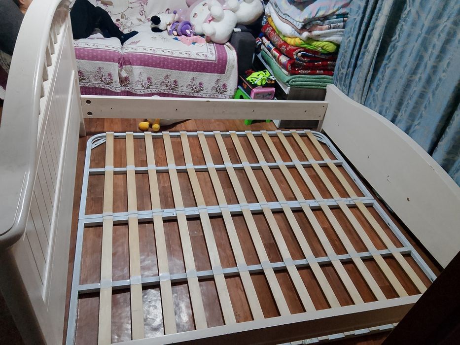 Продам большую кровать