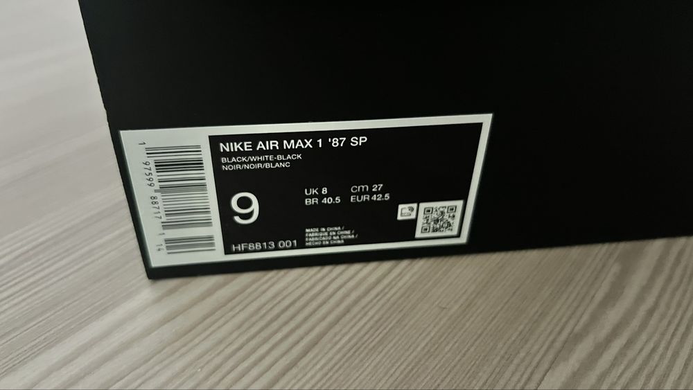 Nike Air Max 1 Supreme