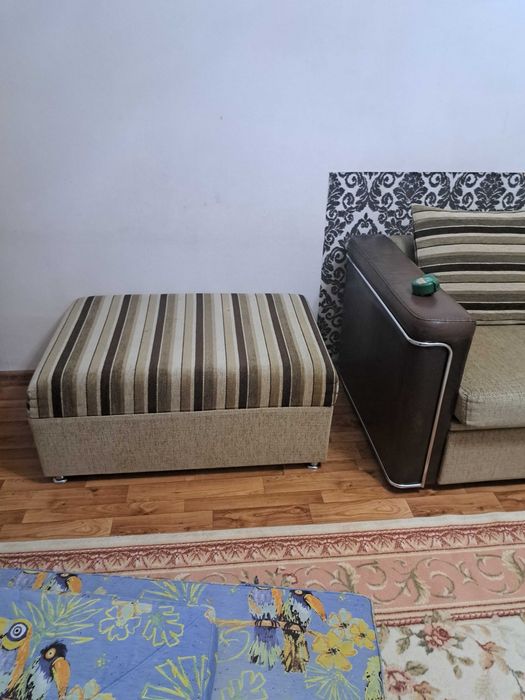 Продаю диван Г образный