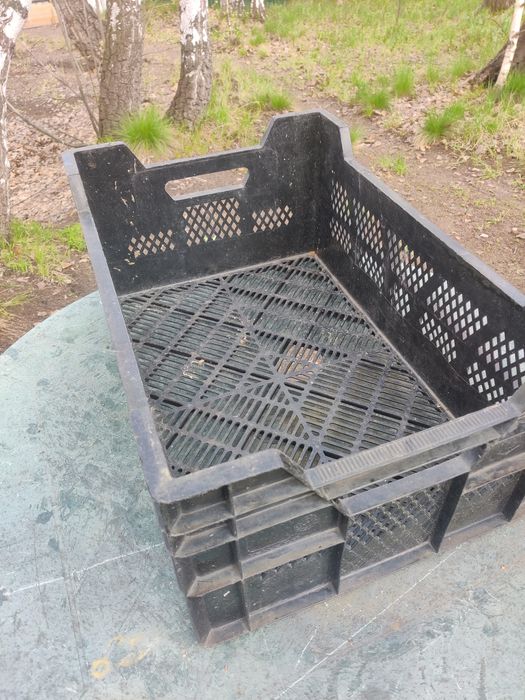 Пластиковые ящики