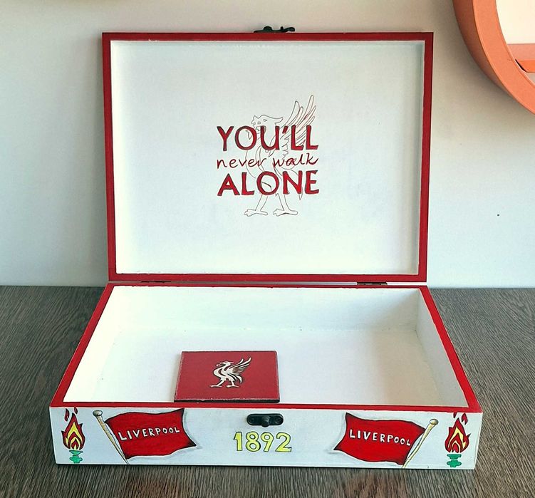 Ръчно рисувана кутия за съхранение на футболен клуб Liverpool