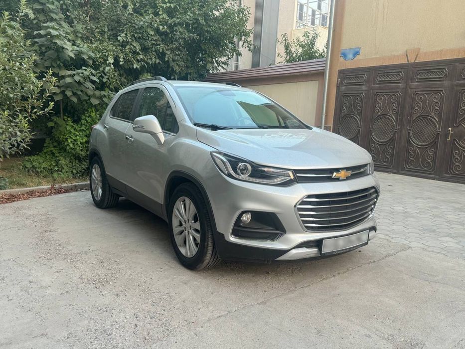 Tracker 1 - свой 2019 года - 60 тыс