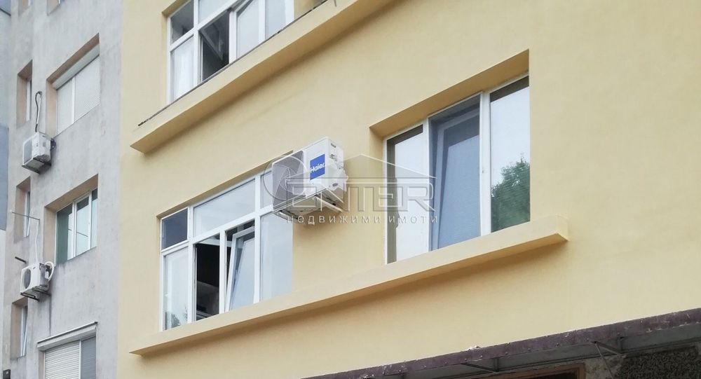 Продава се Четиристаен апартамент в Варна, Конфуто - 100 кв.м за 1540 €/кв.м - Снимка #1