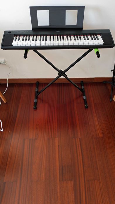 Yamaha Piaggero NP-12 + STATIV ca nou