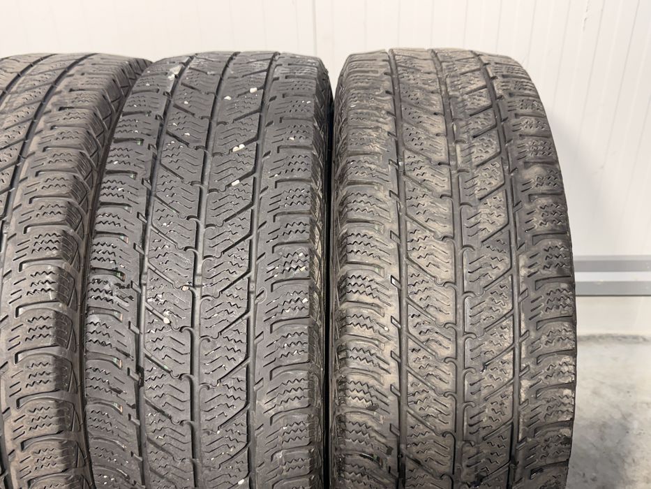 215/65/16c зимни гуми UNIROYAL SNOW MAX 3