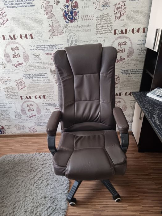 Продаются офисные стулья