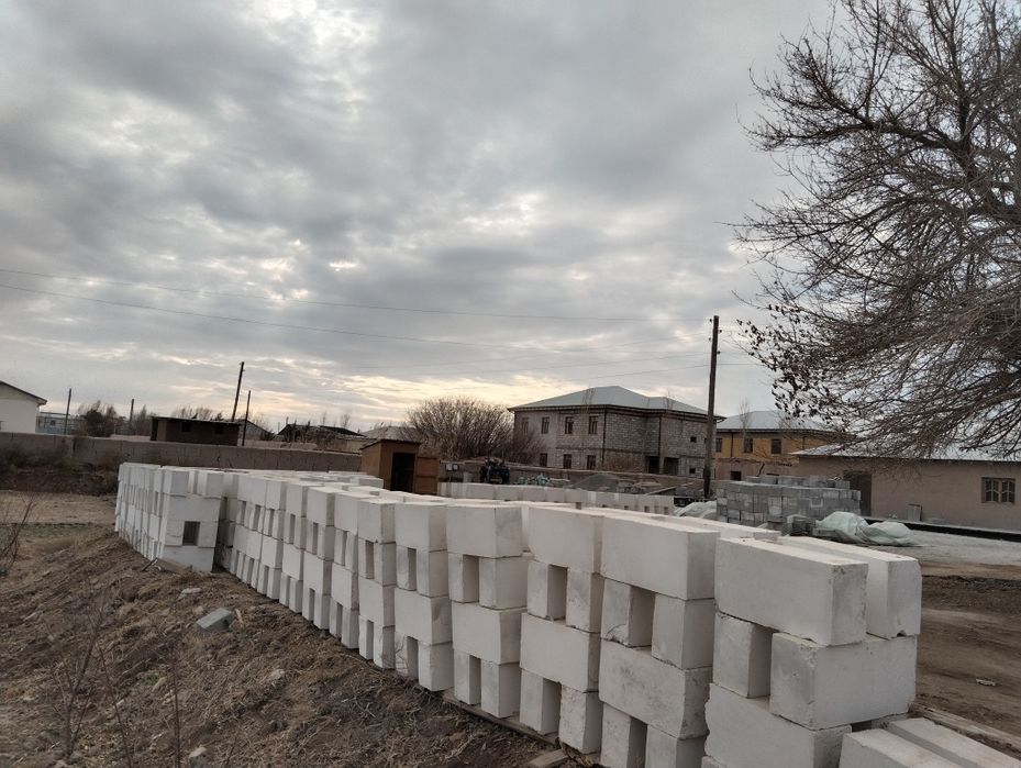Пенаблок сотилади нархи 14000 сум размерлари 20*30*60