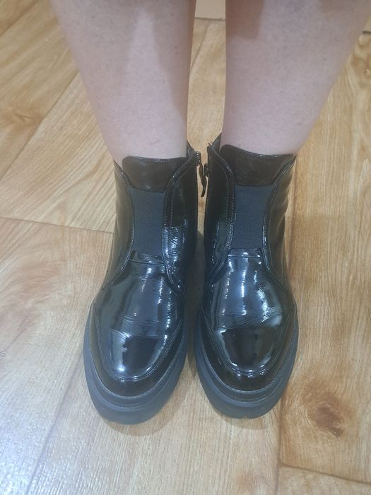 Продам осеннюю обувь