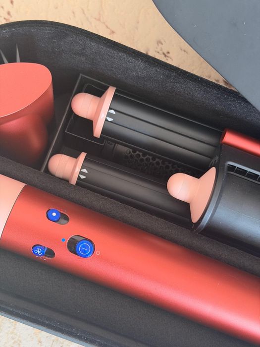 Продам Dyson оригинал