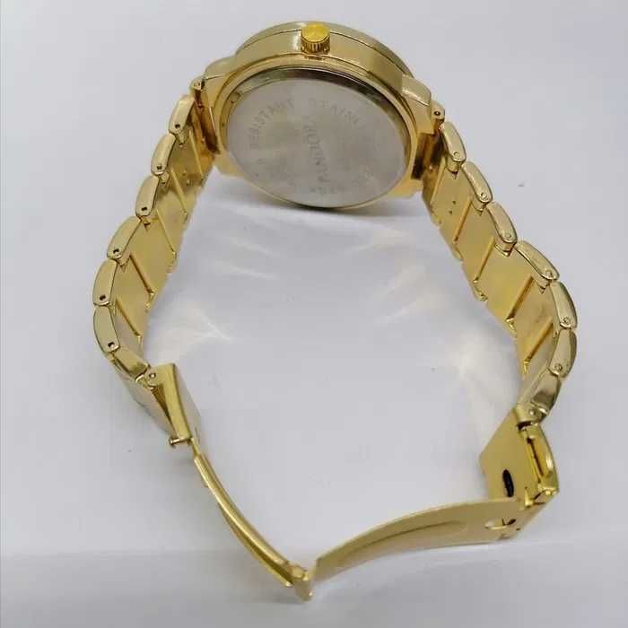 Продаются наручные часы Pandora