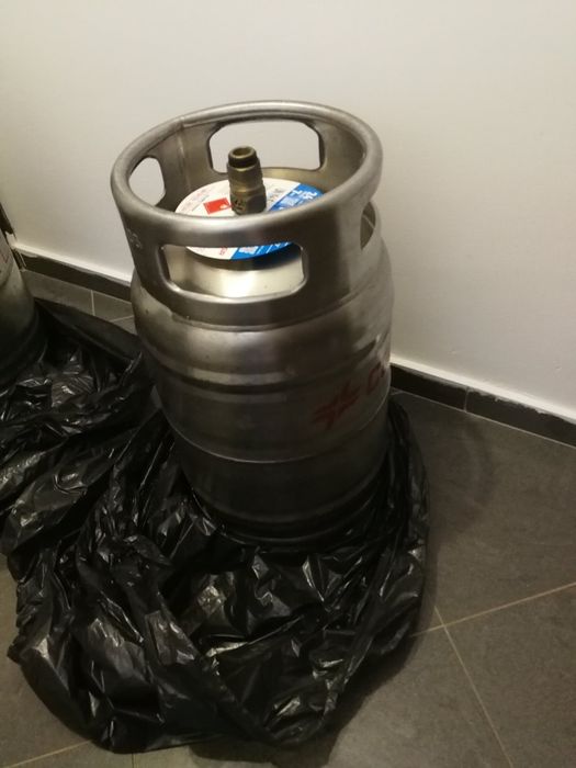 Олекотена Газова Бутилка