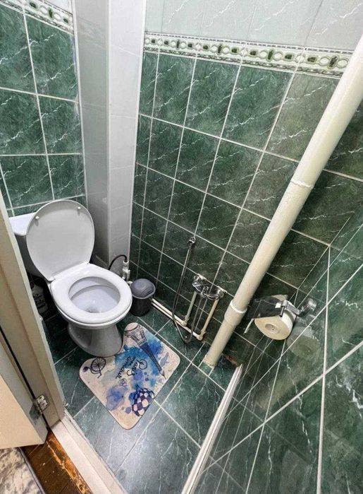 Продается квартира в Юнусабад Ц-5 Ор сзади Корзинки