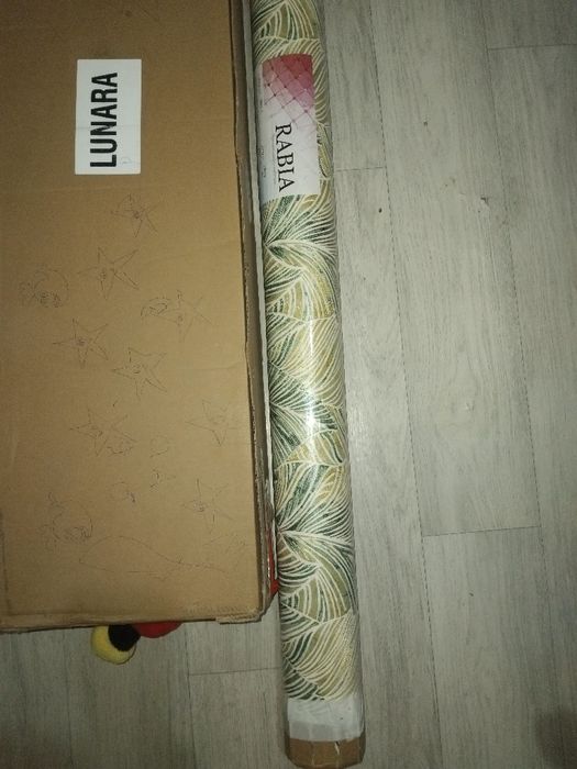 Продам обои метровые