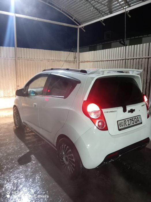 Chevrolet Spark sotiladi