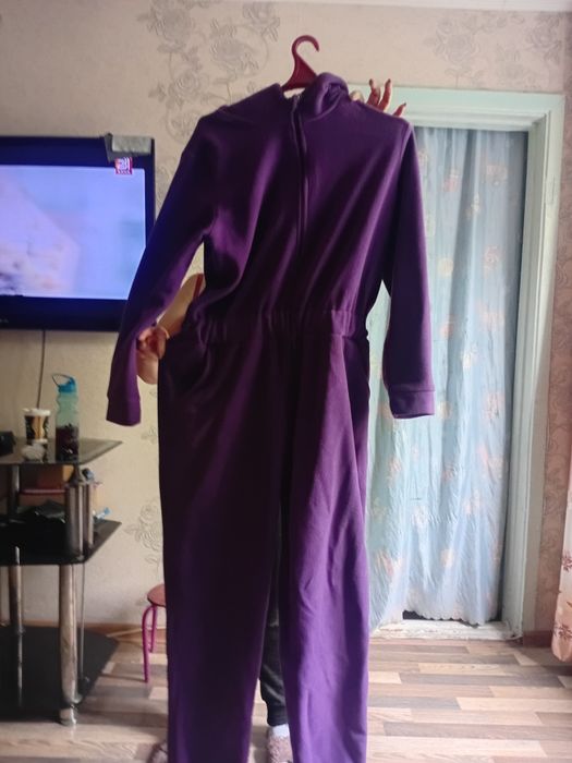 Продам женский зимний костюм