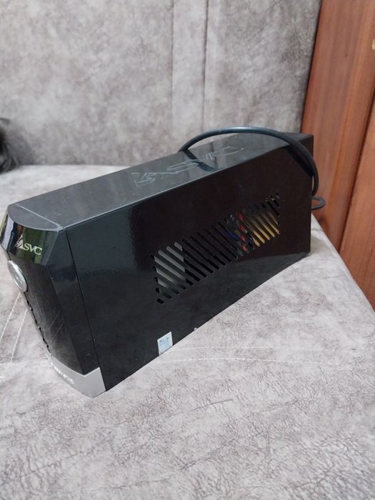 Продам упс не пользуюсь не работает