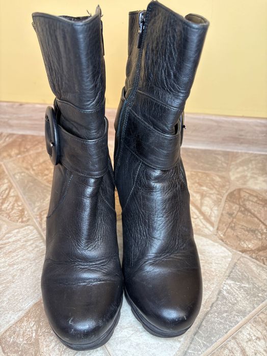 Дамски боти от естествена кожа