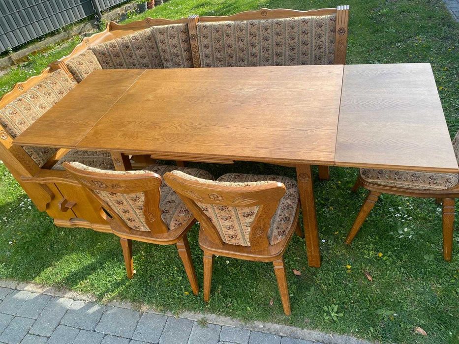 Vând colțar cu masă extensibilă