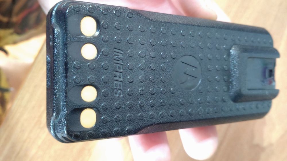 2 Acumulatori, baterie statie Original radio Motorola, IMPRES aproape