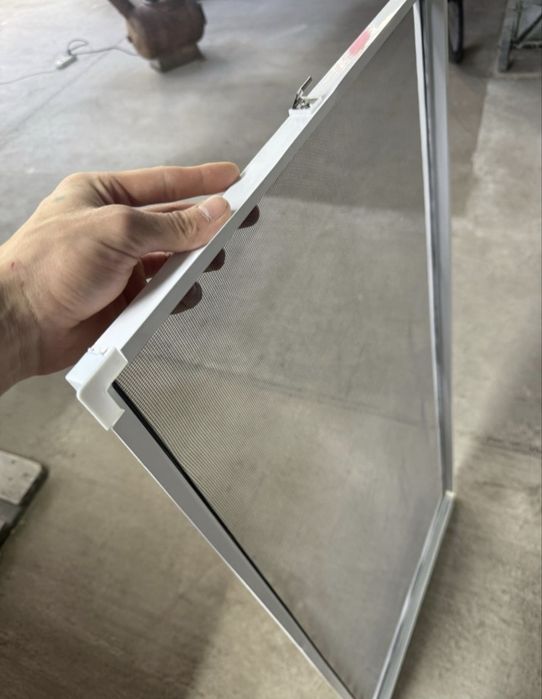 Внутренние москитные сетки