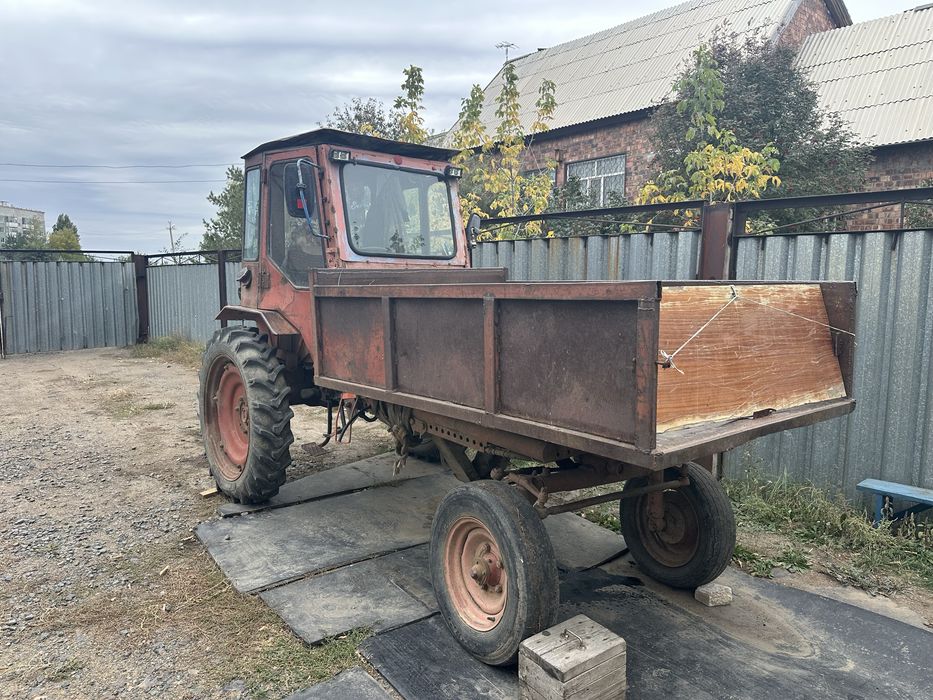 Продам трактор Т 16