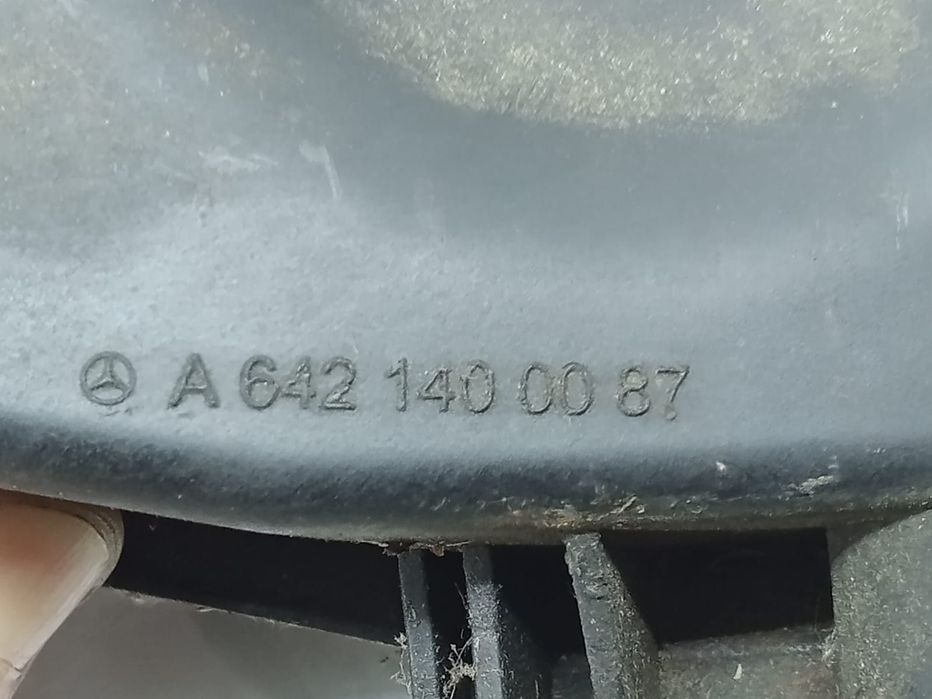 Rezonator aer 3.0 cdi om642 v6 a6421400087 Mercedes-Benz R-Class W251