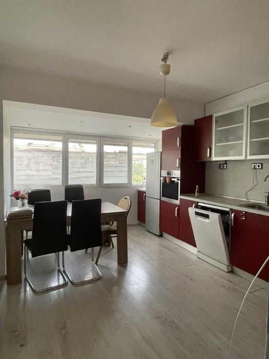 Продава се Многостаен апартамент в Пловдив, Каменица 1 - 114 кв.м за 984 €/кв.м - Снимка #2