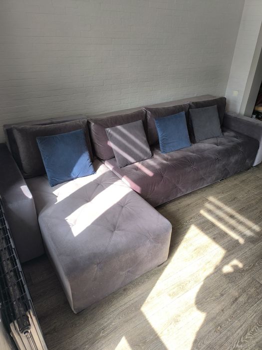 Диван большой угловой