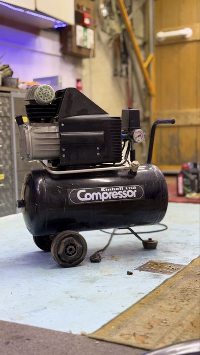 Compresor Aer Einhell K2230 / 24L / 8 bar