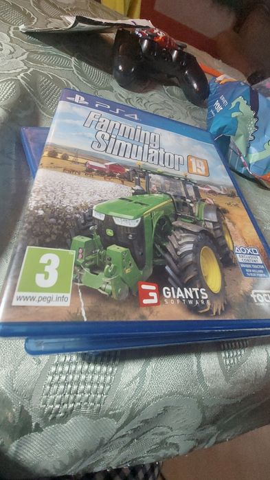 Play Station de vânzare merge foarte bine prețul este puțin negociabil