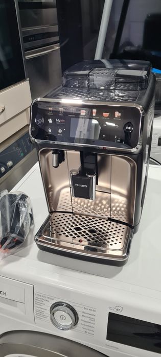 Кафеавтомат Phillips HD5447/90 Като Нов!